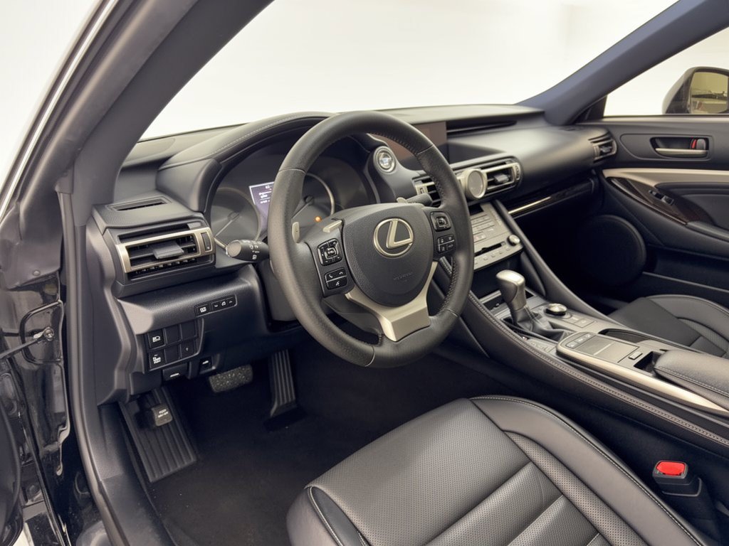 Used 2019 Lexus RC 300 w/ Accessory Package RWD image 4