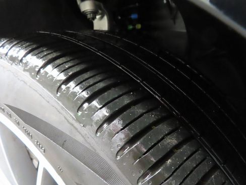 Used 2024 Mercedes-Benz GLE 350 4MATIC image 7