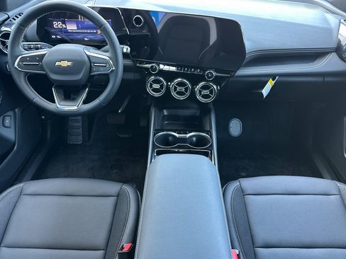 New 2025 Chevrolet Blazer EV LT image 13