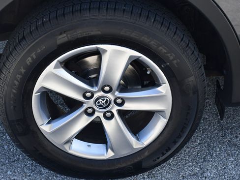 Used 2015 Toyota RAV4 XLE AWD/4WD image 27