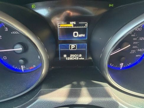Used 2015 Subaru Outback 2.5i Limited AWD/4WD image 18