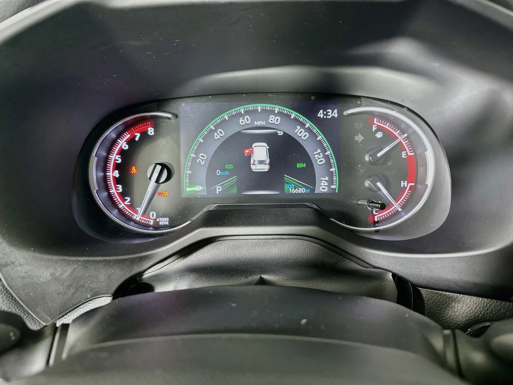 Used 2024 Toyota RAV4 XLE w/ Convenience Package FWD image 19