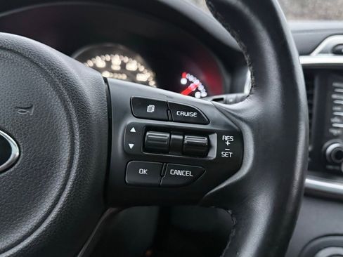 Used 2018 Kia Sorento SX image 28