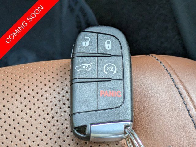Certified 2018 Jeep Grand Cherokee Summit AWD/4WD image 32