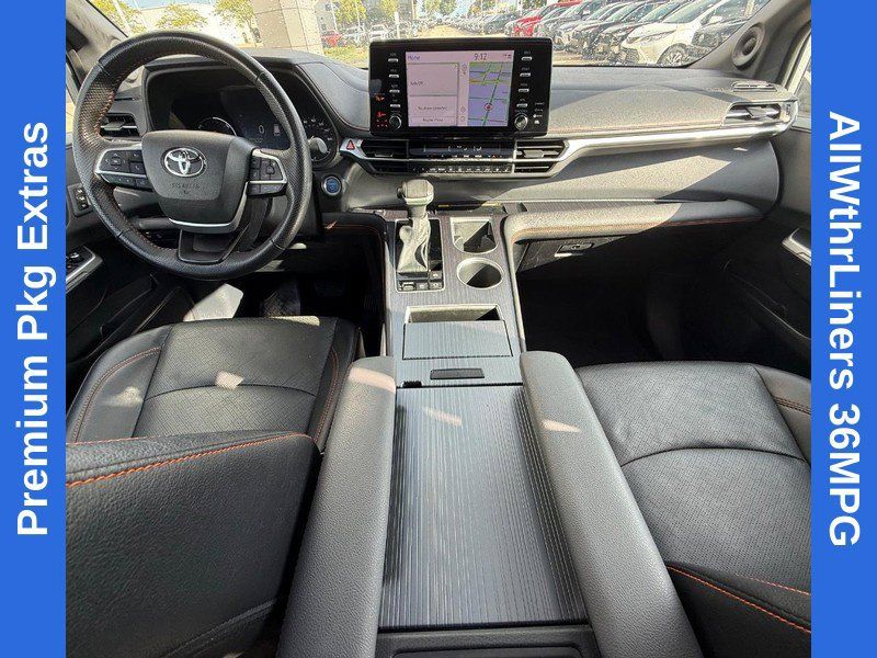 Used 2024 Toyota Sienna XSE w/ XSE Premium Package FWD image 14