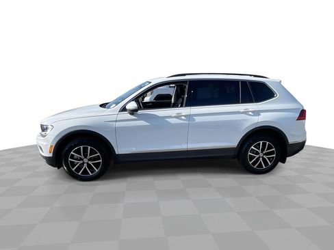 Used 2021 Volkswagen Tiguan SE w/ Panoramic Sunroof Package image 5