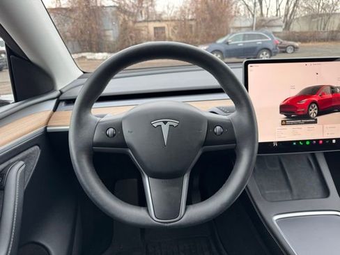 Used 2023 Tesla Model Y Long Range image 12