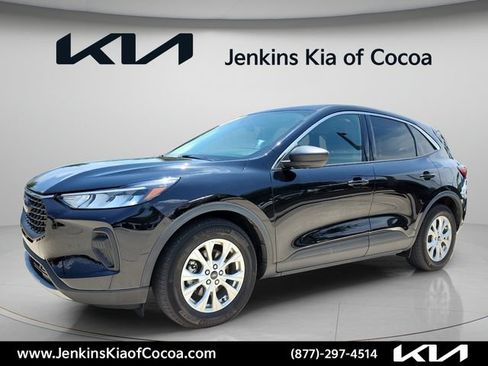 Used 2023 Ford Escape Active FWD image 9