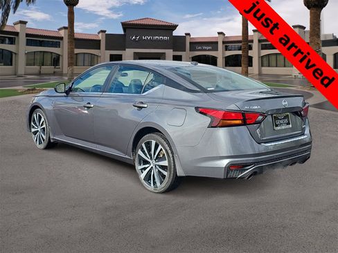 Used 2022 Nissan Altima 2.5 SR image 6