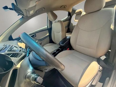 Used 2016 Hyundai Elantra SE FWD image 11