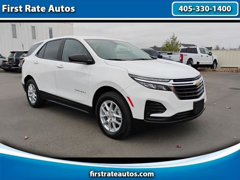 Used 2022 Chevrolet Equinox LS w/ LS Convenience Package image 1