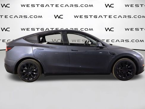 Used 2020 Tesla Model Y Long Range image 45