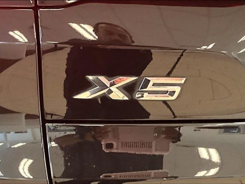 Used 2024 BMW X5 sDrive40i w/ M Sport Package RWD image 28