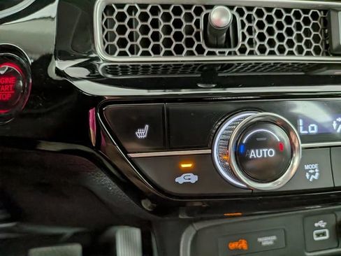 Used 2023 Honda Civic EX image 9