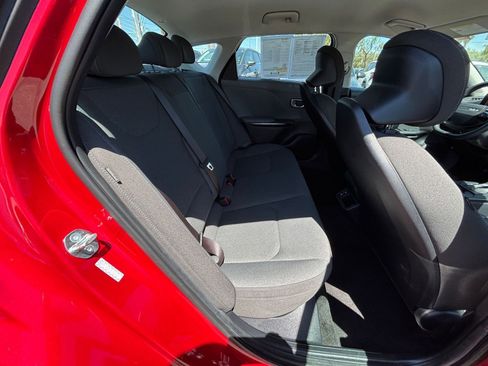 Used 2025 Kia K4 FWD image 38