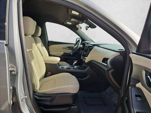 Used 2023 Chevrolet Traverse LS FWD image 22