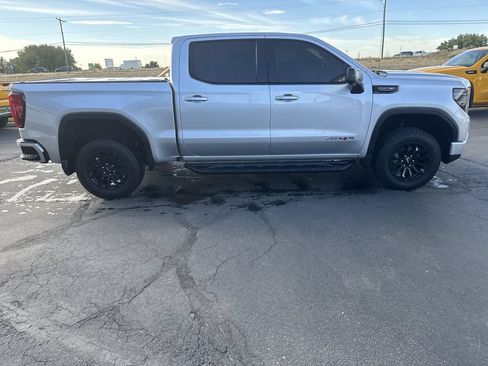 Used 2022 GMC Sierra 1500 AT4X AWD/4WD image 3