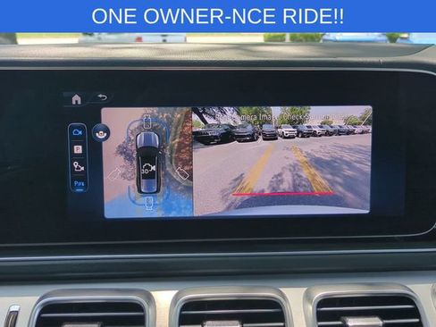 Used 2025 Mercedes-Benz GLS 450 4MATIC image 26