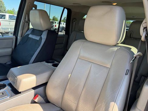 Used 2011 Ford Expedition Max Limited AWD/4WD image 12