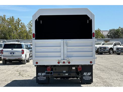 New 2024 Ford F550 4x4 Regular Cab Super Duty image 5