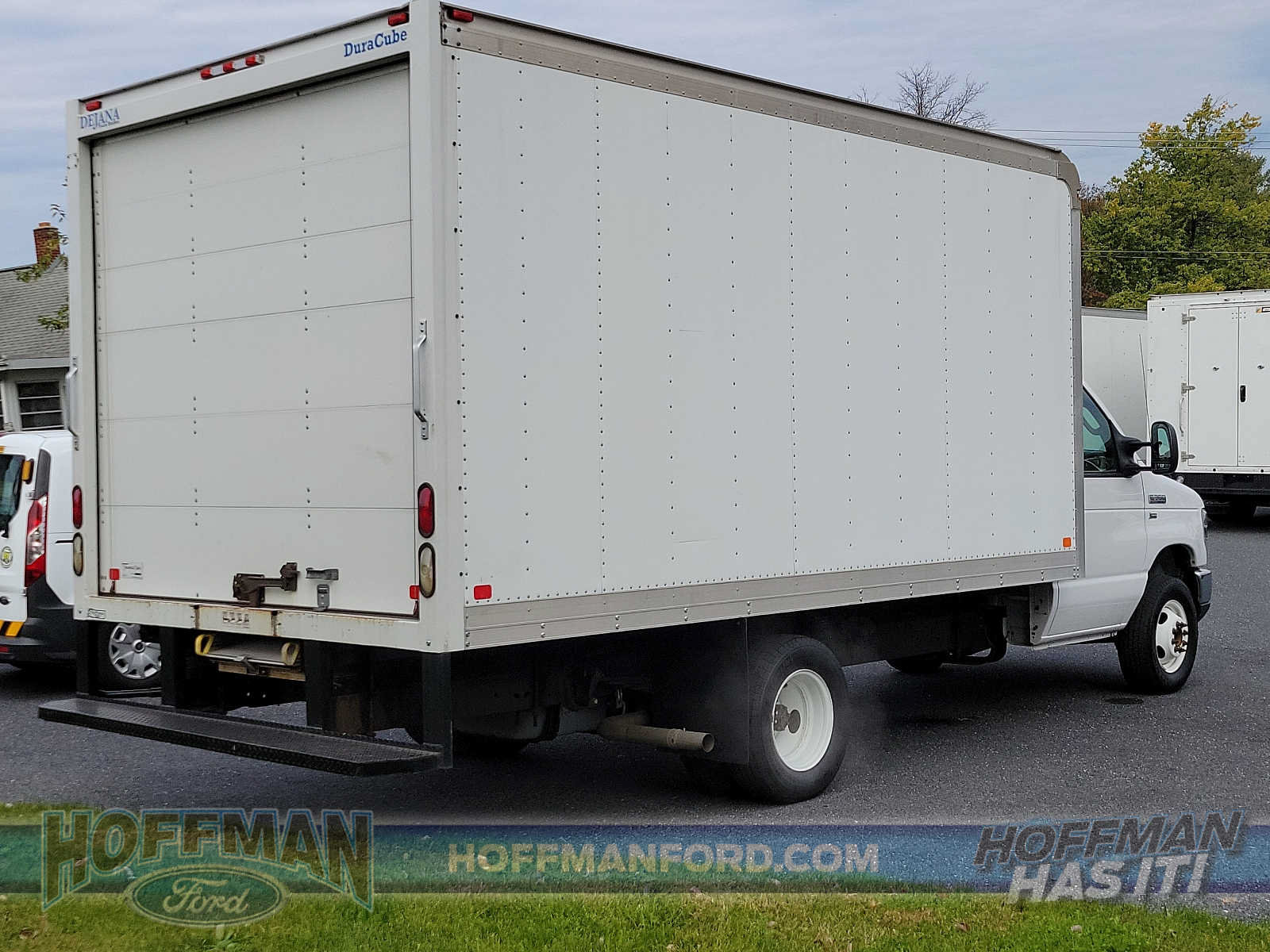 Used 2017 Ford E-350 and Econoline 350 Super Duty w/ Power Windows & Locks Group RWD image 5