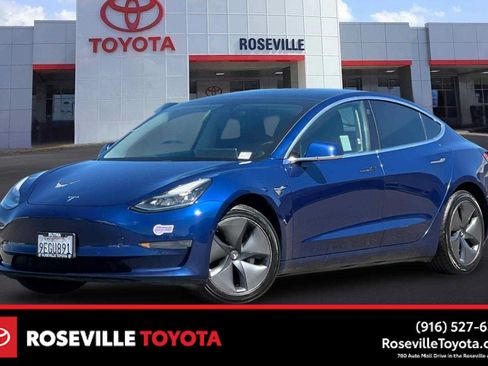 Used 2019 Tesla Model 3 Standard Range RWD image 1
