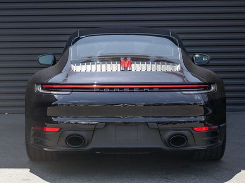 Certified 2024 Porsche 911 Carrera T RWD image 8