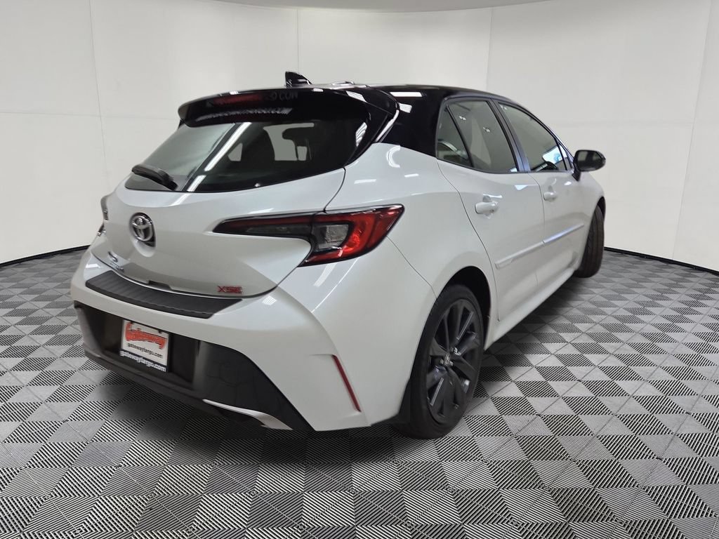 Used 2024 Toyota Corolla XSE FWD image 4