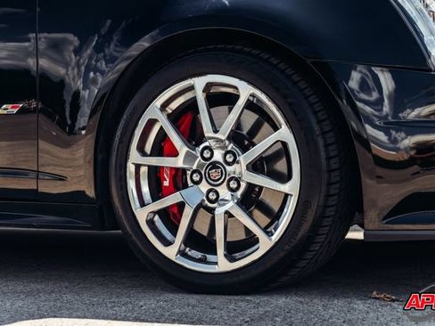 Used 2014 Cadillac CTS V RWD image 42