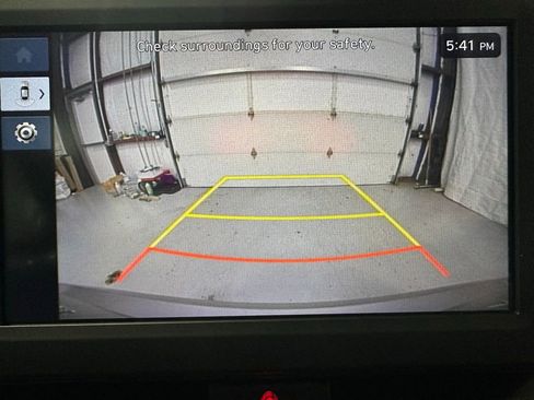 Used 2025 Hyundai Elantra Sport image 30