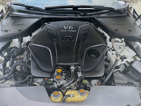 Used 2020 INFINITI Q60 3.0t Luxe w/ Cargo Package RWD image 30