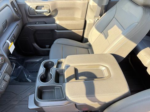 Used 2024 Chevrolet Silverado 1500 W/T image 14