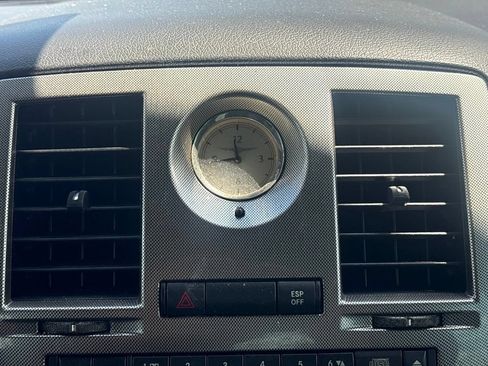 Used 2007 Chrysler 300 RWD image 24