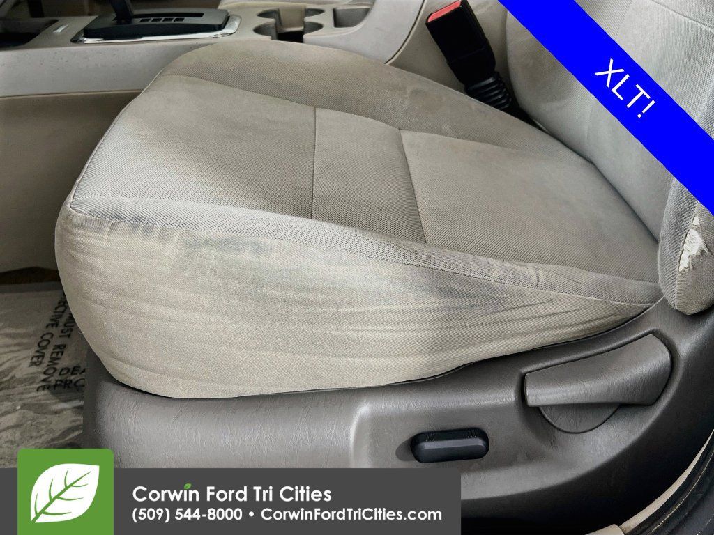 Used 2010 Ford Escape XLT AWD/4WD image 21