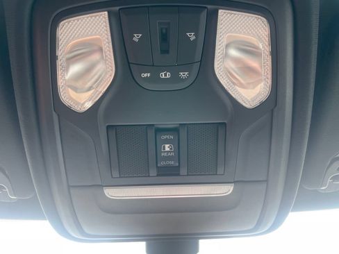 Used 2020 RAM 1500 Big Horn AWD/4WD image 25