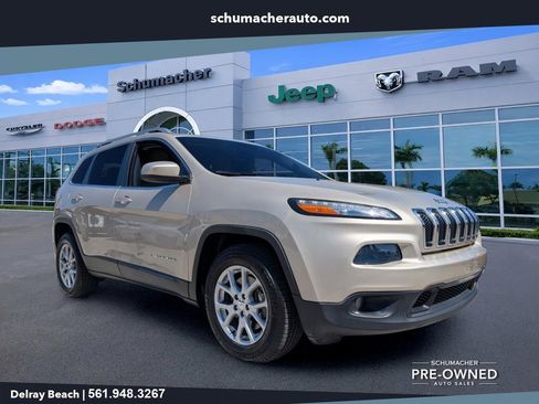 Used 2015 Jeep Cherokee Latitude AWD/4WD image 1