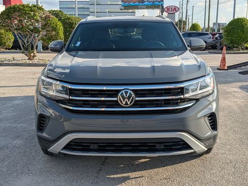 Certified 2023 Volkswagen Atlas Cross Sport SE w/ Panoramic Sunroof Package FWD image 6