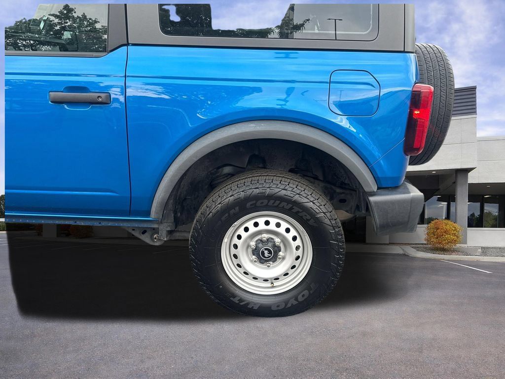 Certified 2023 Ford Bronco 2-Door AWD/4WD image 32
