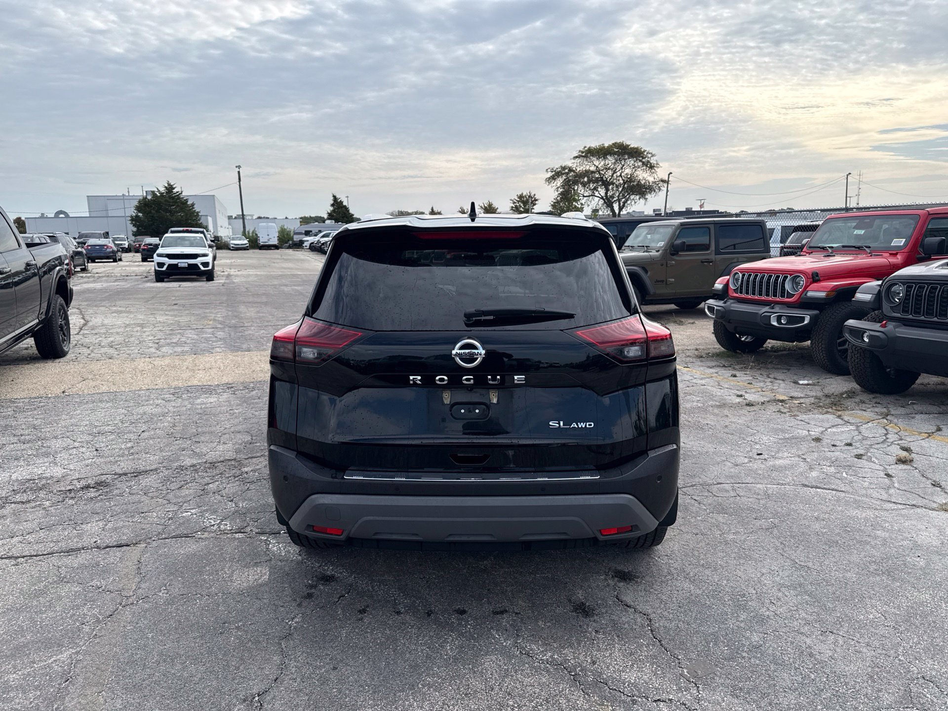 Used 2021 Nissan Rogue SL w/ Premium Package AWD/4WD image 7
