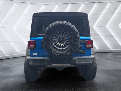 Used 2024 Jeep Wrangler Unlimited Sport AWD/4WD image 4
