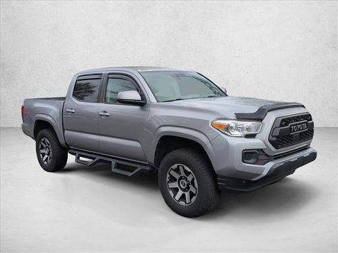 Used 2021 Toyota Tacoma SR image 3