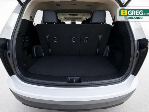 Used 2024 Kia Telluride EX w/ EX Captain's Chair Package FWD image 18