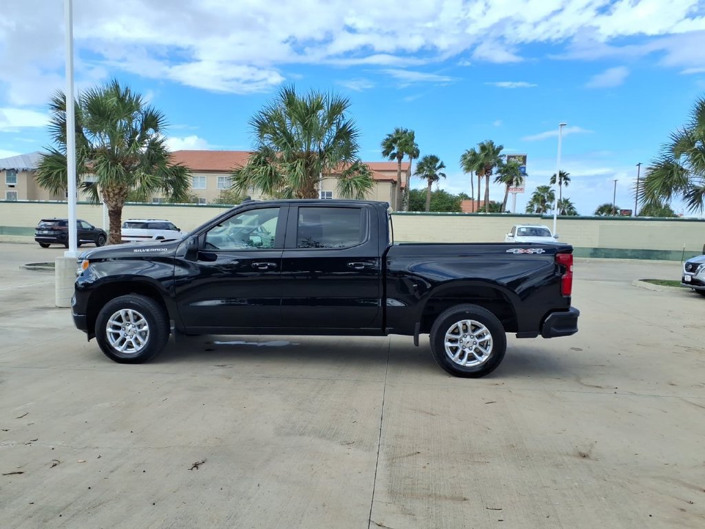 Used 2026 Chevrolet Silverado 1500 RST AWD/4WD image 2