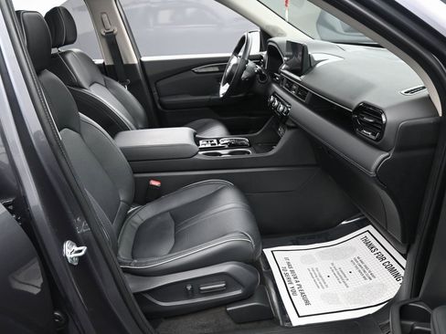 Used 2024 Honda Pilot Elite image 41