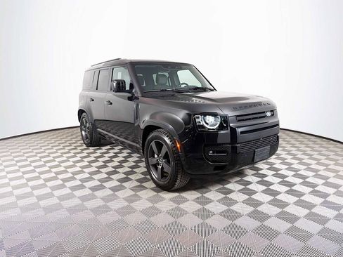 Used 2022 Land Rover Defender 110 X-Dynamic HSE AWD/4WD image 3