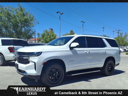 Used 2024 Chevrolet Tahoe LT w/ Luxury Package AWD/4WD image 1