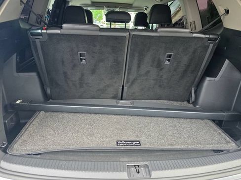 Used 2024 Volkswagen Atlas SE FWD image 18