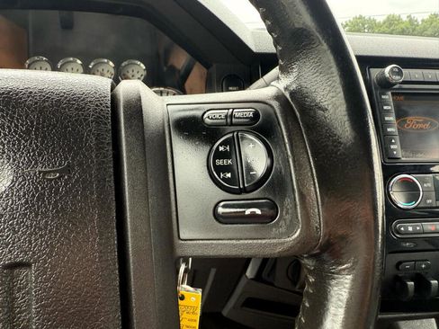 Used 2010 Ford F450 Lariat image 16