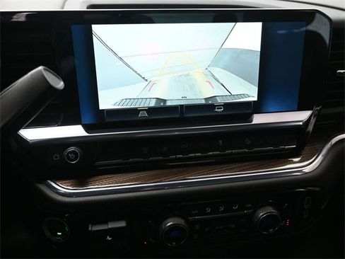 Used 2024 Chevrolet Silverado 2500 LT w/ Convenience Package image 29