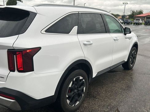 Used 2026 Kia Sorento S AWD/4WD image 7